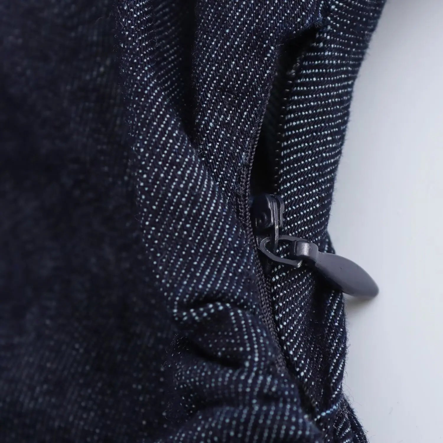 2025 Wansici Spring 1975 Denim Midi Dress - Lapel, Side Zip, Wrinkle Waist, Slim & Elegant